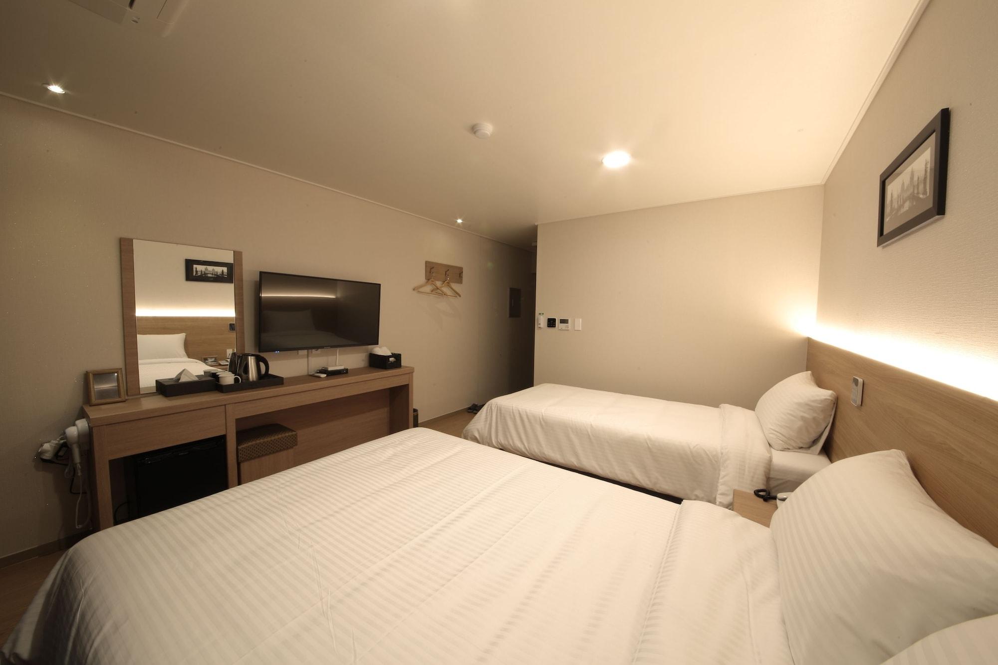 ג'גו Harbor Hotel מראה חיצוני תמונה
