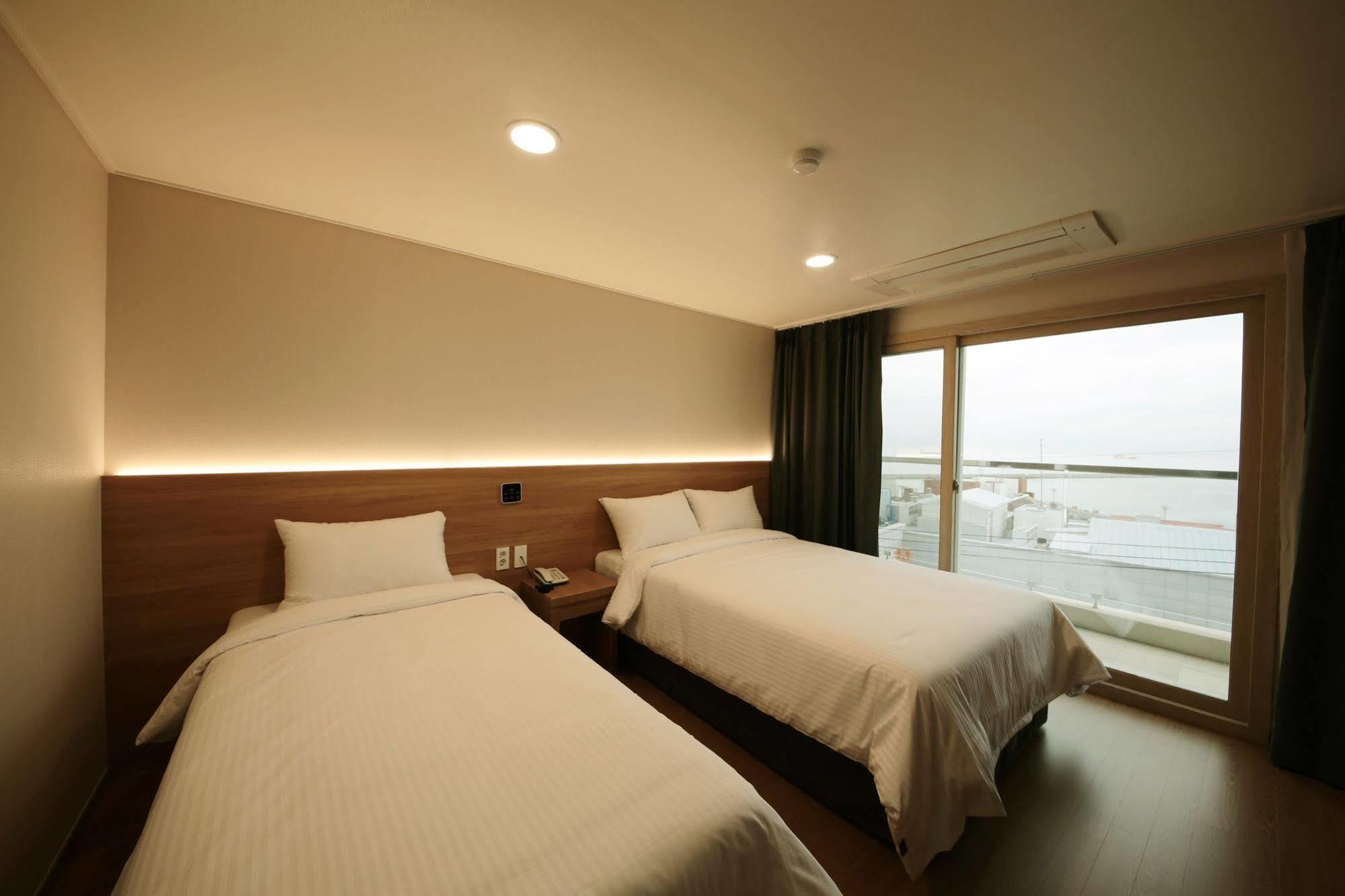 ג'גו Harbor Hotel מראה חיצוני תמונה