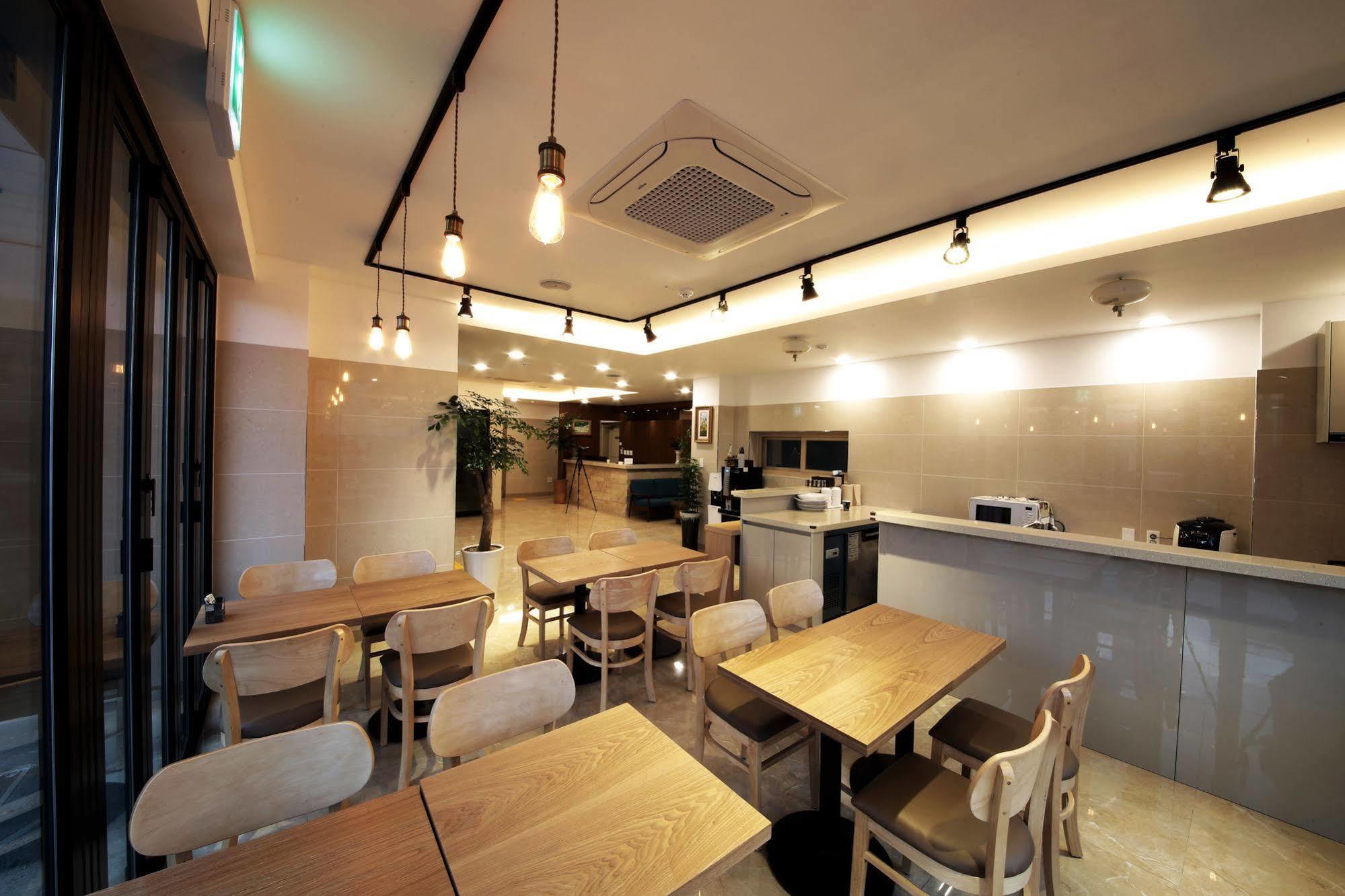 ג'גו Harbor Hotel מראה חיצוני תמונה